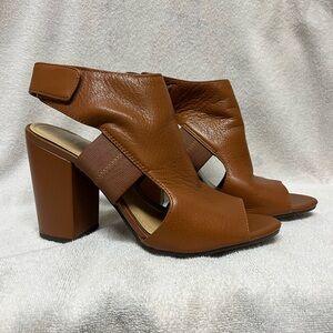 Gianni Bini 9.5 Brown Leather Block Heel Sandals